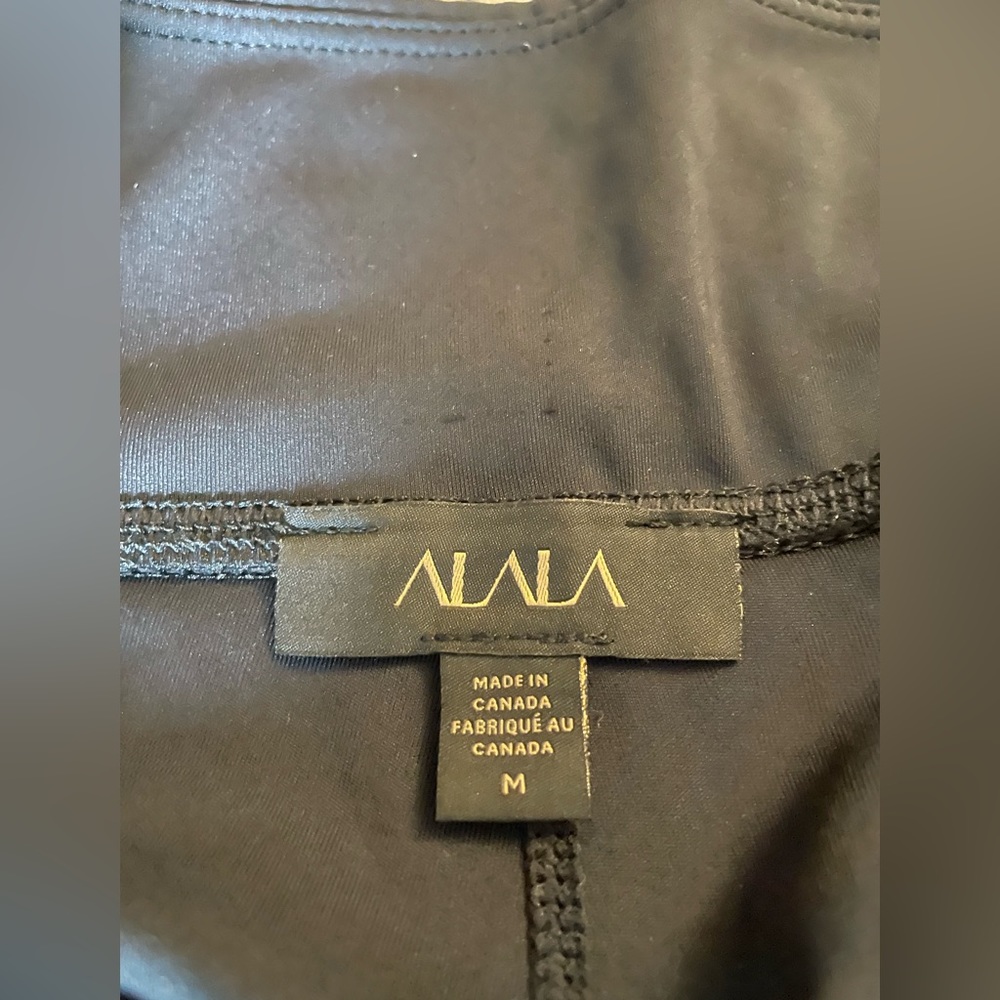 Alala Leggings View 2